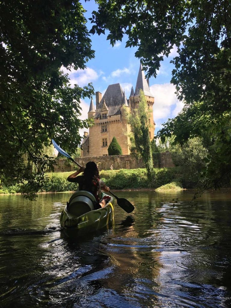 Chateau de Clerans, en kayak sur la Vezere